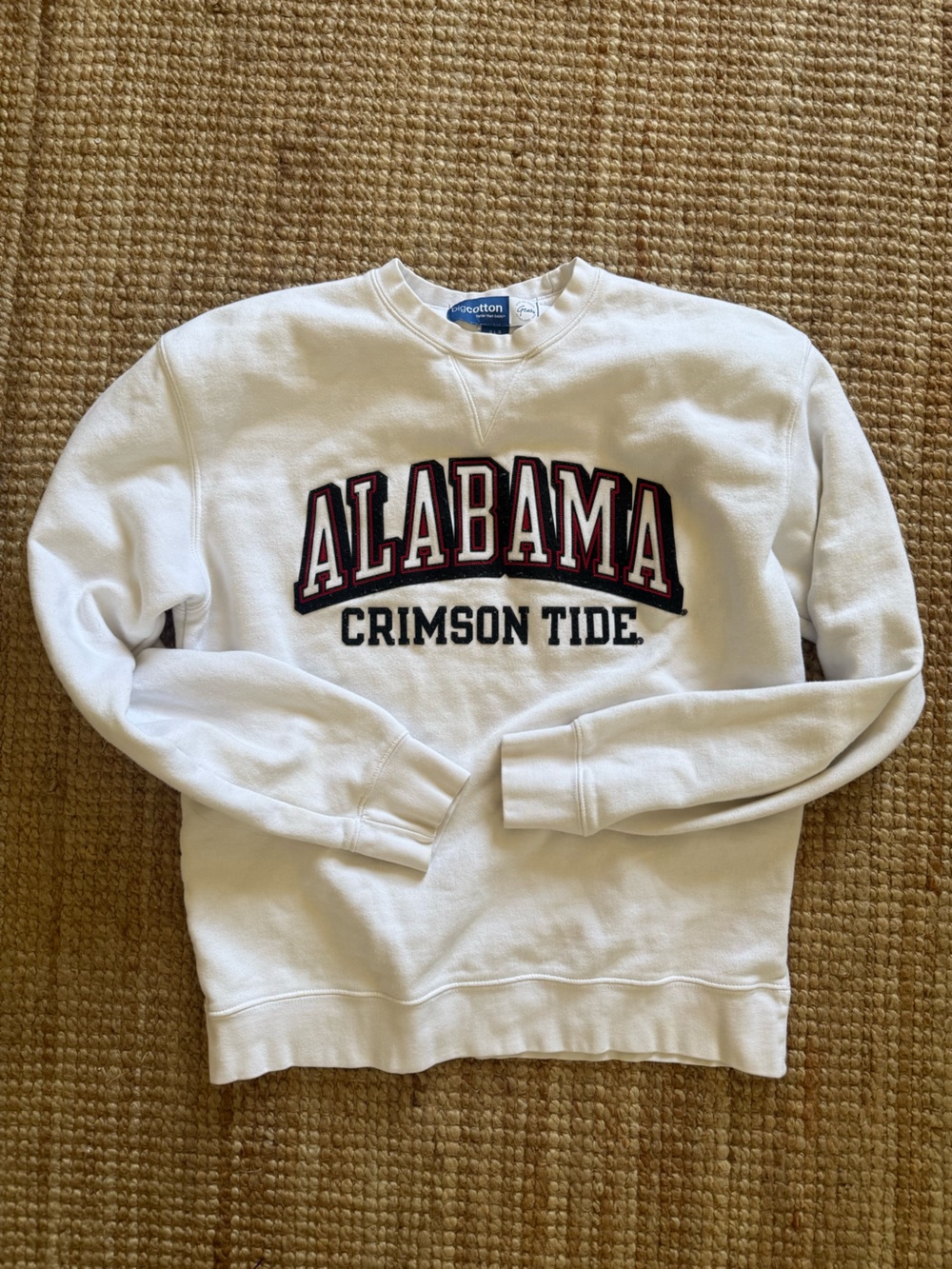 Vintage-Inspired White Alabama Crimson Tide Crewneck Sweatshirt